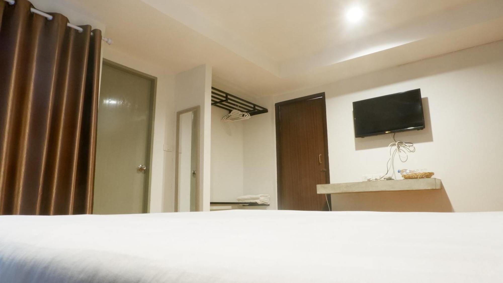 Airport A1 Hotel Chiang Mai Exterior photo